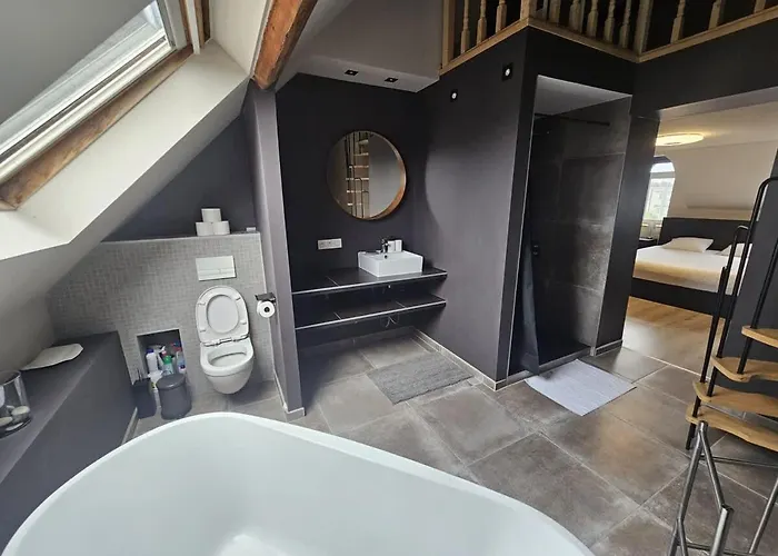 Luxury Triplex Stylish 2br In * Брюссель