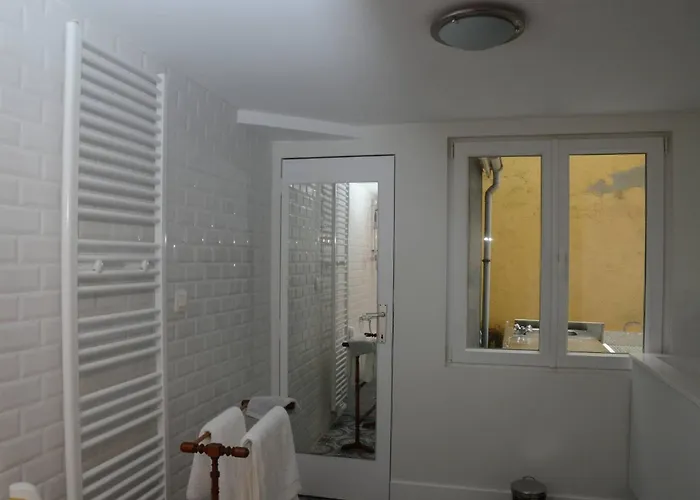 Comfortable And Quiet Apartament *