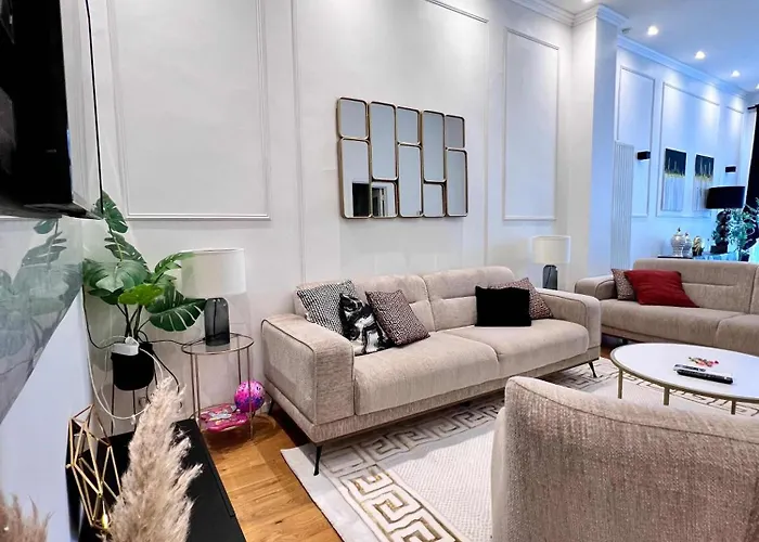 Apartment Family Cosy For Up To 9 Guests Near Midi Station