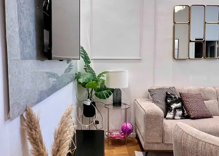 Family Cosy For Up To 9 Guests Near Midi Station * Brüssel