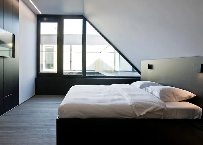 슬립 웰 유스 호스텔 *