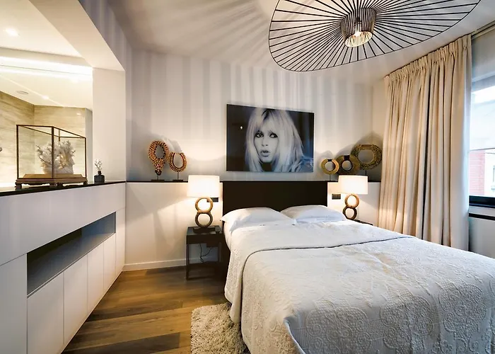 Charles - Grand Place