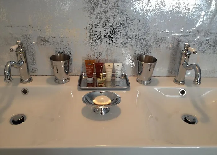 In One Bed & Breakfast