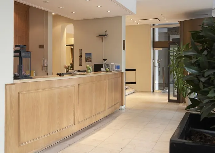 Hotel Brussels Hotell 4*