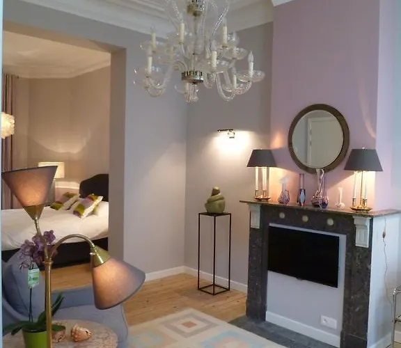 Nowhere Else * Brusel