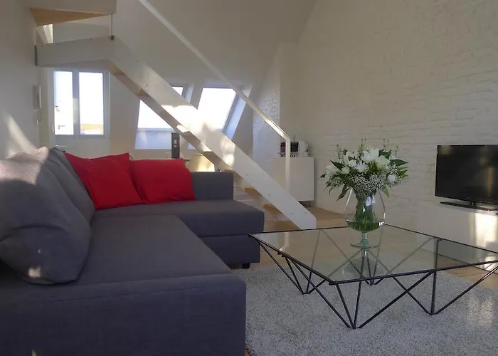 Bed & Breakfast & The City