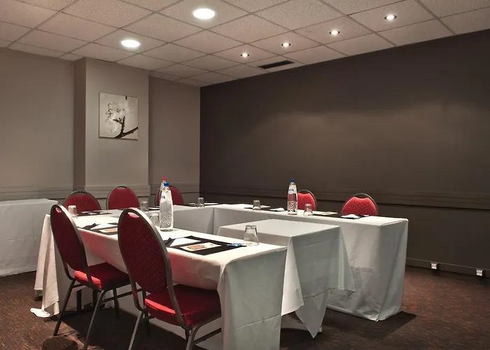 Nh Carrefour De L'europe