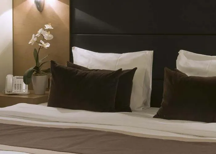 B-aparthotel Grand Place Aparthotel 4*