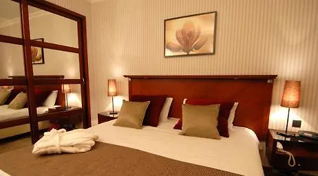 B-aparthotel Ambiorix 4*