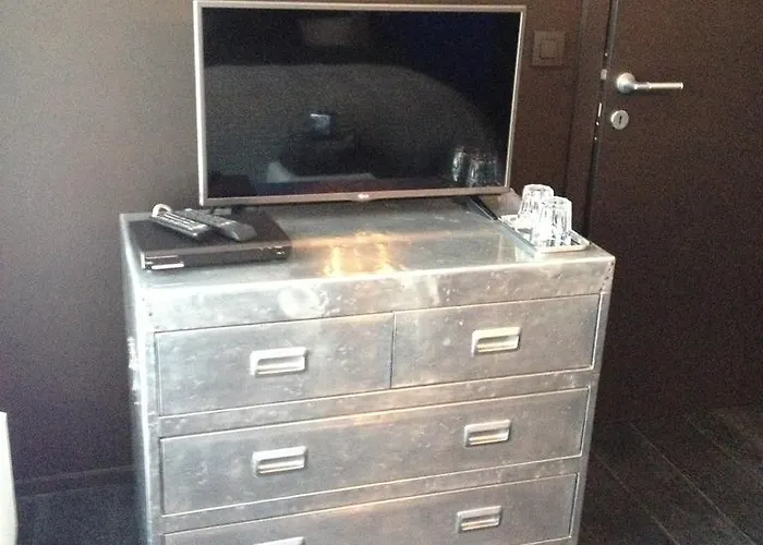 オール ワン ベッド・アンド・ブレックファスト