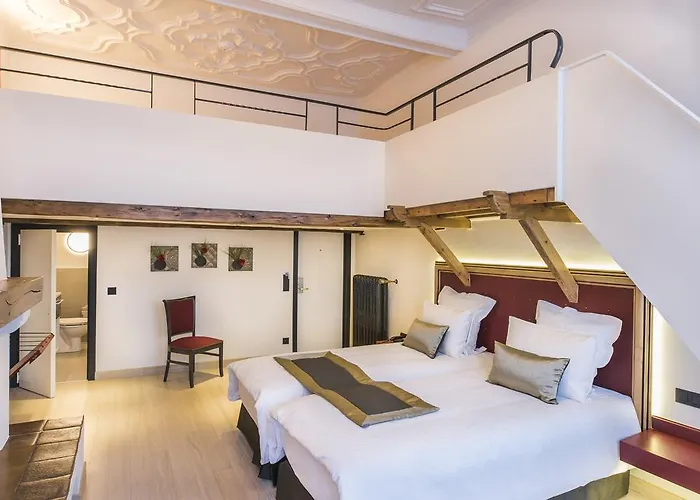 Agora Grand Place Szálloda 3*