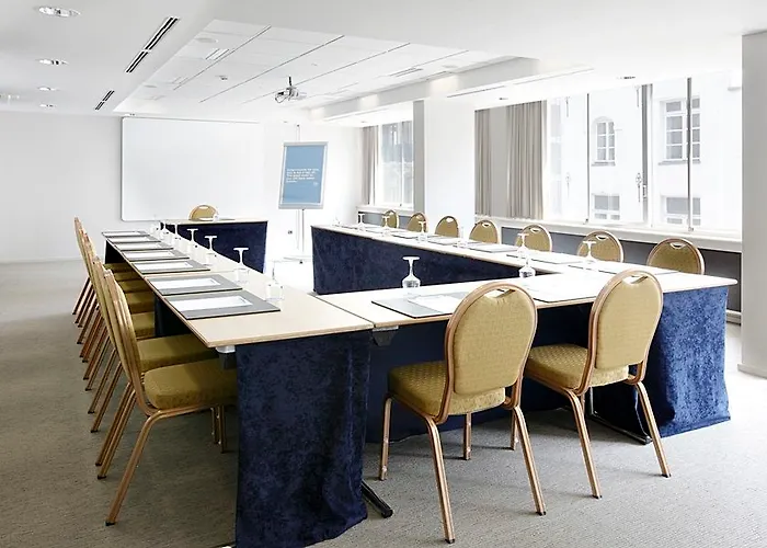 Hotel Nh Collection Centre 4*