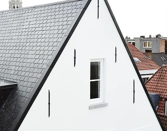 Des Galeries Hotel 4*