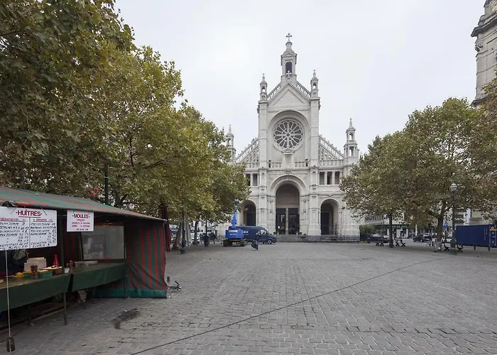 Hotel Easyhotel Centre 3*