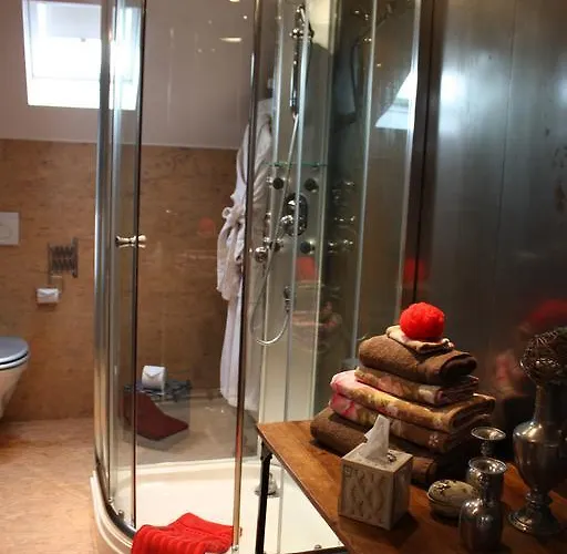 Place Jourdan Bed and Breakfast