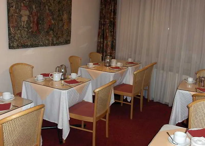 Hotel Queen Mary Brussels