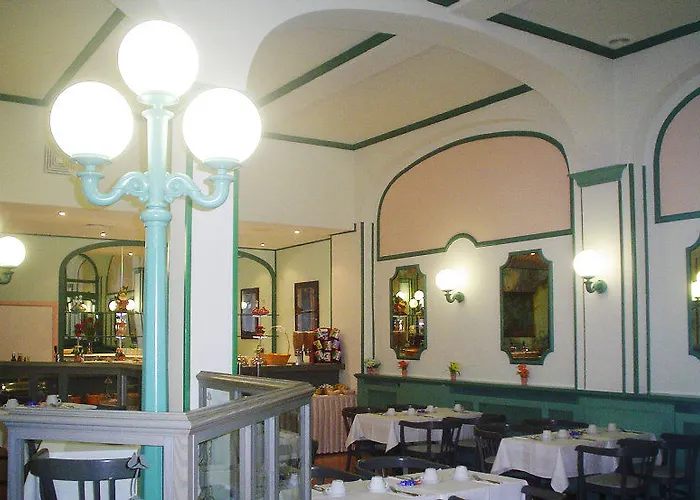 Szálloda Le Dome 3*