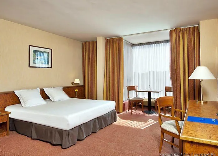 Hotel Brussels Hotell 4*