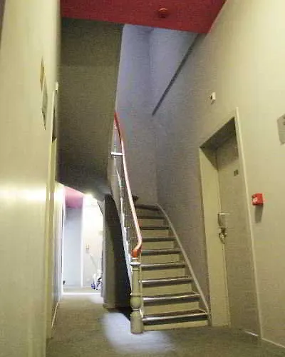 Midi Station Hotel Bruselas