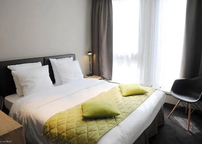 Szálloda 9hotel Chelton