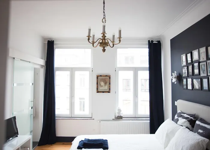 Bed & Breakfast 36 3*