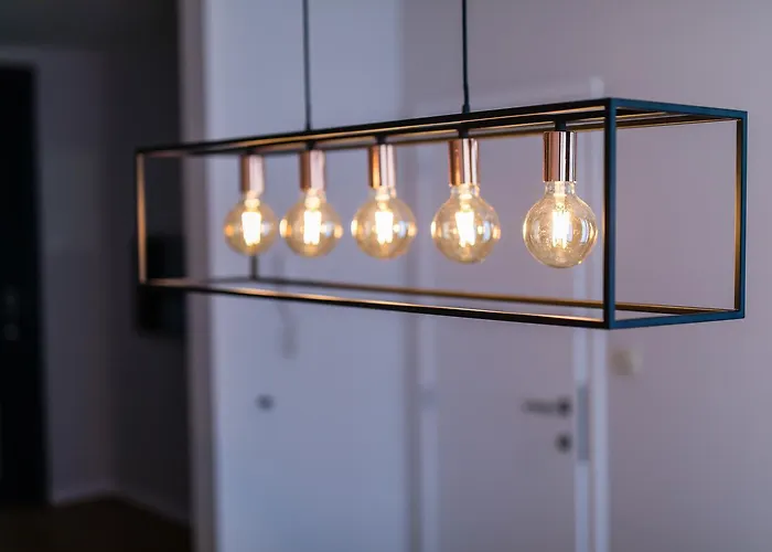 Royal Centre Apartment *