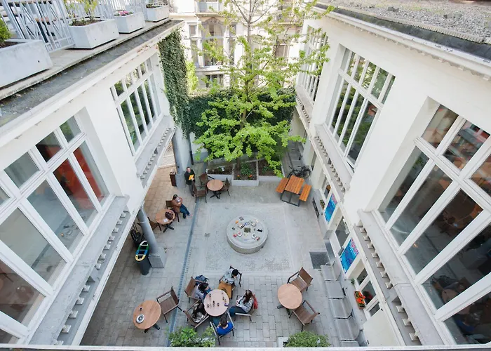 Hi Brussels Jacques Brel Hostel