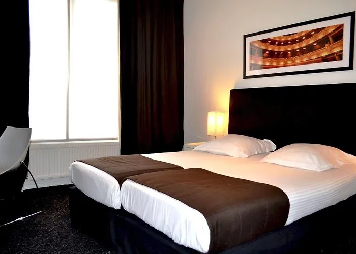 Theater 2* ブリュッセル