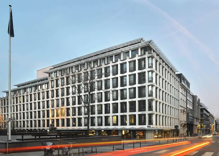 Courtyard By Marriott Eu Hotel 4*