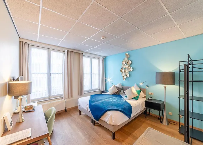 ホテル ラ レジャンドゥ 3*