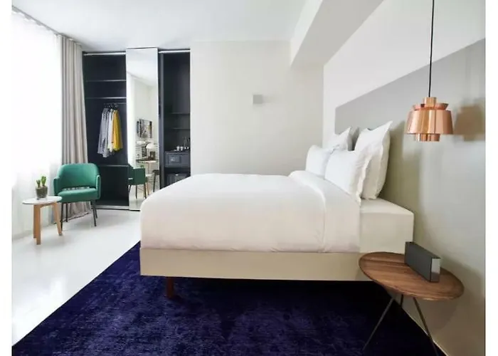 9hotel Sablon Szálloda 4*