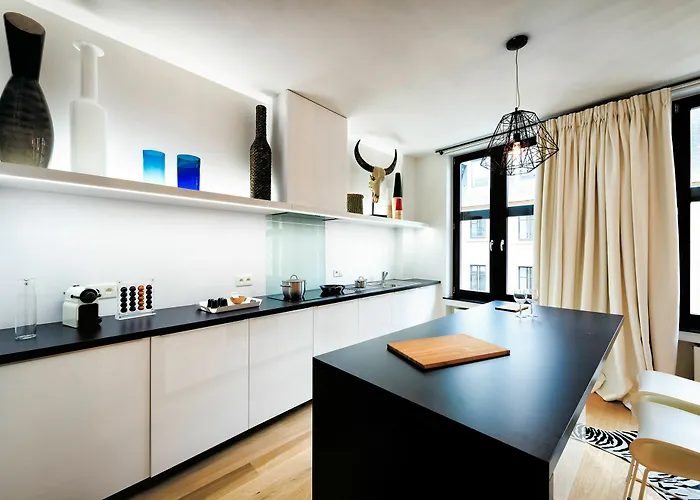 Charles - Grand Place