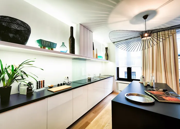 Charles - Grand Place