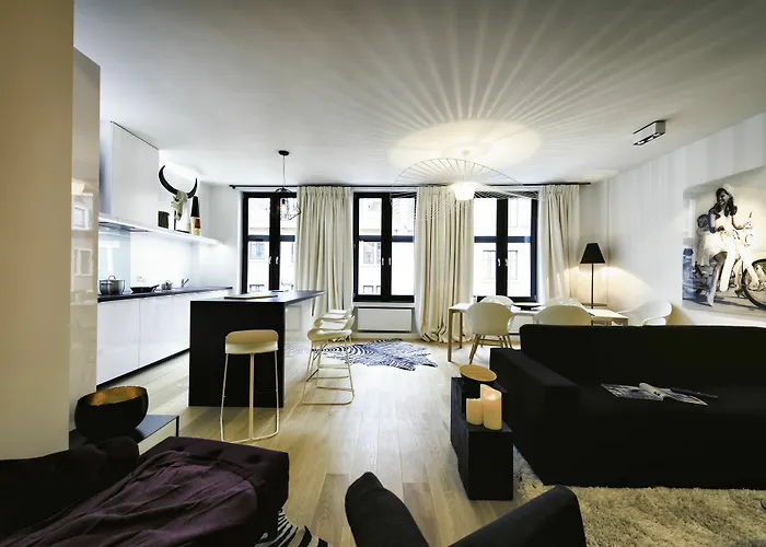 Charles - Grand Place