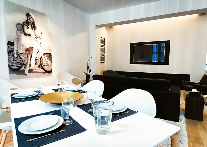 Charles - Grand Place 4*