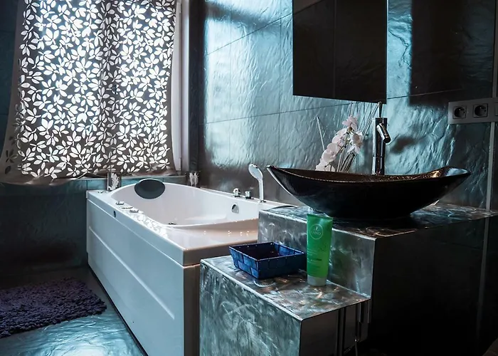 Place Jourdan Couette-café