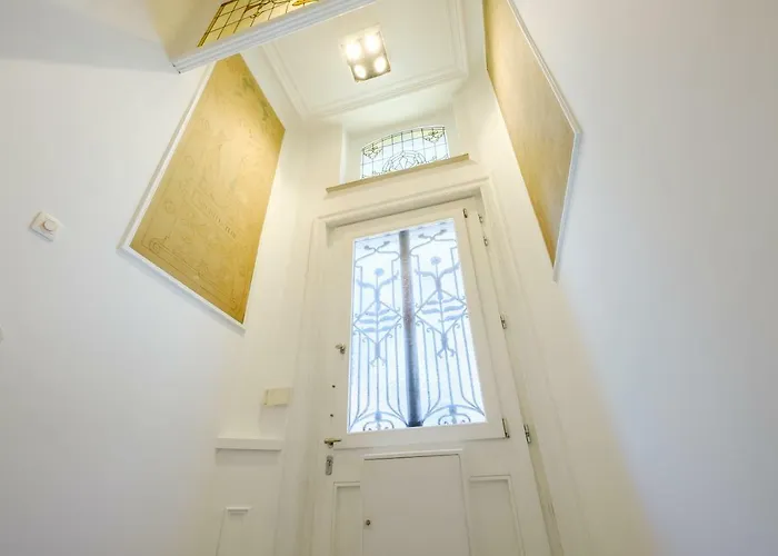 1bd With Garden Brugmann Area Apartment