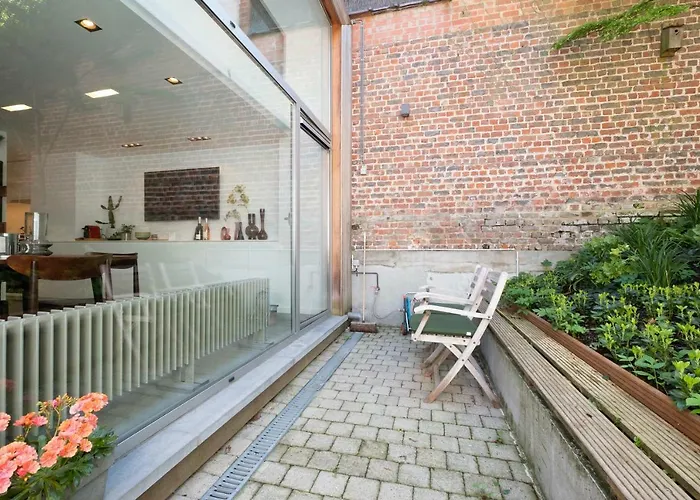 1bd With Garden Brugmann Area Apartment