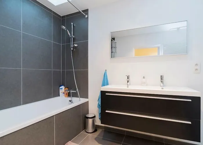 Lägenhet Grand Place, Only 3 Min Walk, 80M Beautiful Apartment