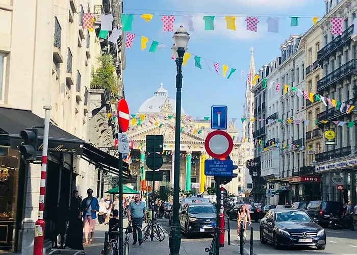 Grand Place, Only 3 Min Walk, 80M Beautiful Apartment Bruselas