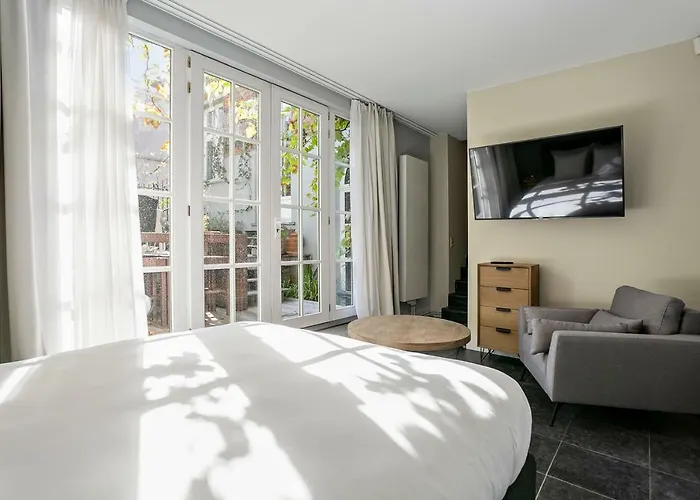 Bed and breakfast Fish Market