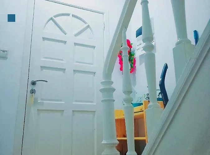 Artistic World Apartment