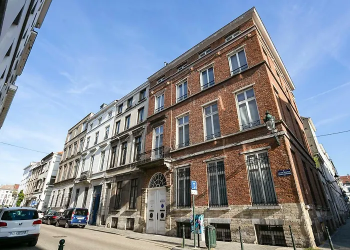 Bed & Breakfast Fish Market