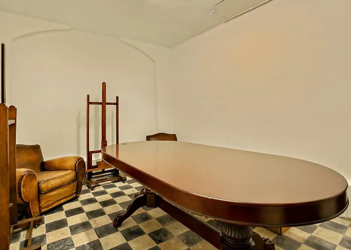 Bed and breakfast Fish Market