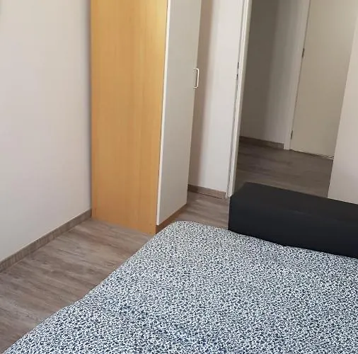 Apartment Modern Second Floor *