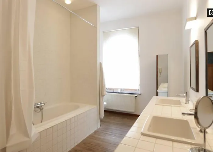 Rez/duplex 3 Ch Et Jardin Apartment *