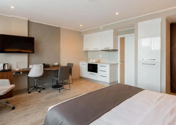 Flat Midi 33 3* Brussel