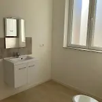 Dreamland Eu, Apartman *
