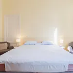 Felix Delhasse Apartmán