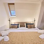 Maison Grand Place 2br 3 شقة *